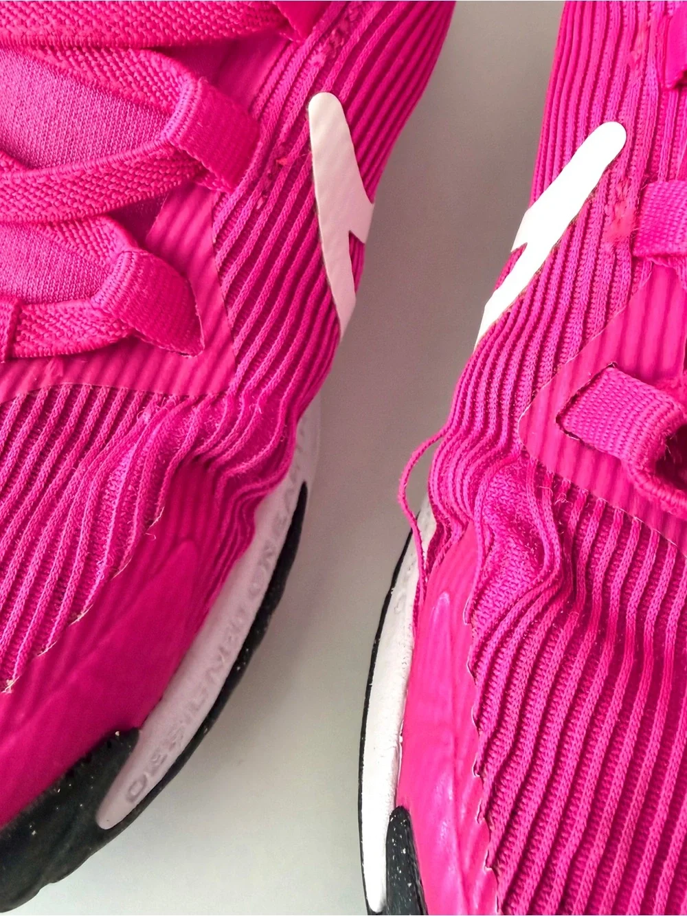 Nike Kids Hot Pink and White Star Runner 4 Sneakers - Size 13C